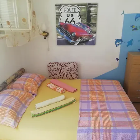 Dvije Palme Apartamento *