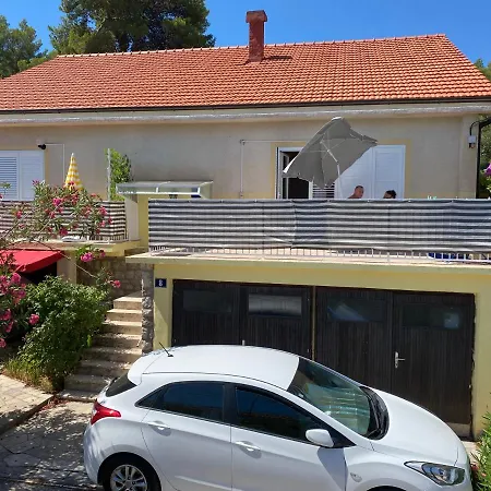 Dvije Palme Jelsa (Hvar)
